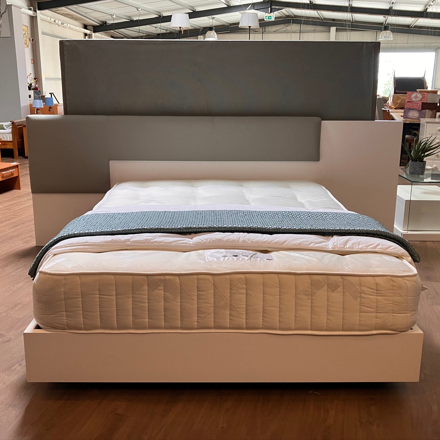 Double Bed