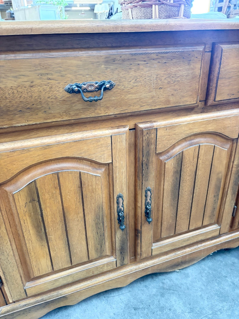 Sideboard