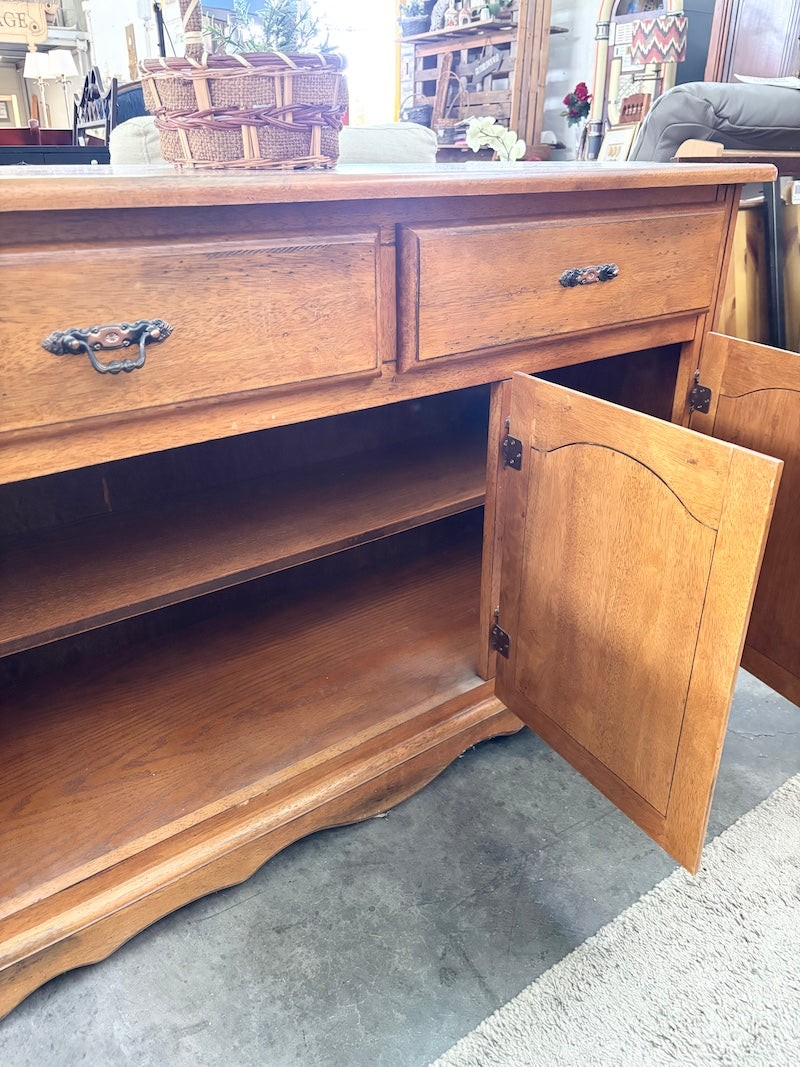 Sideboard