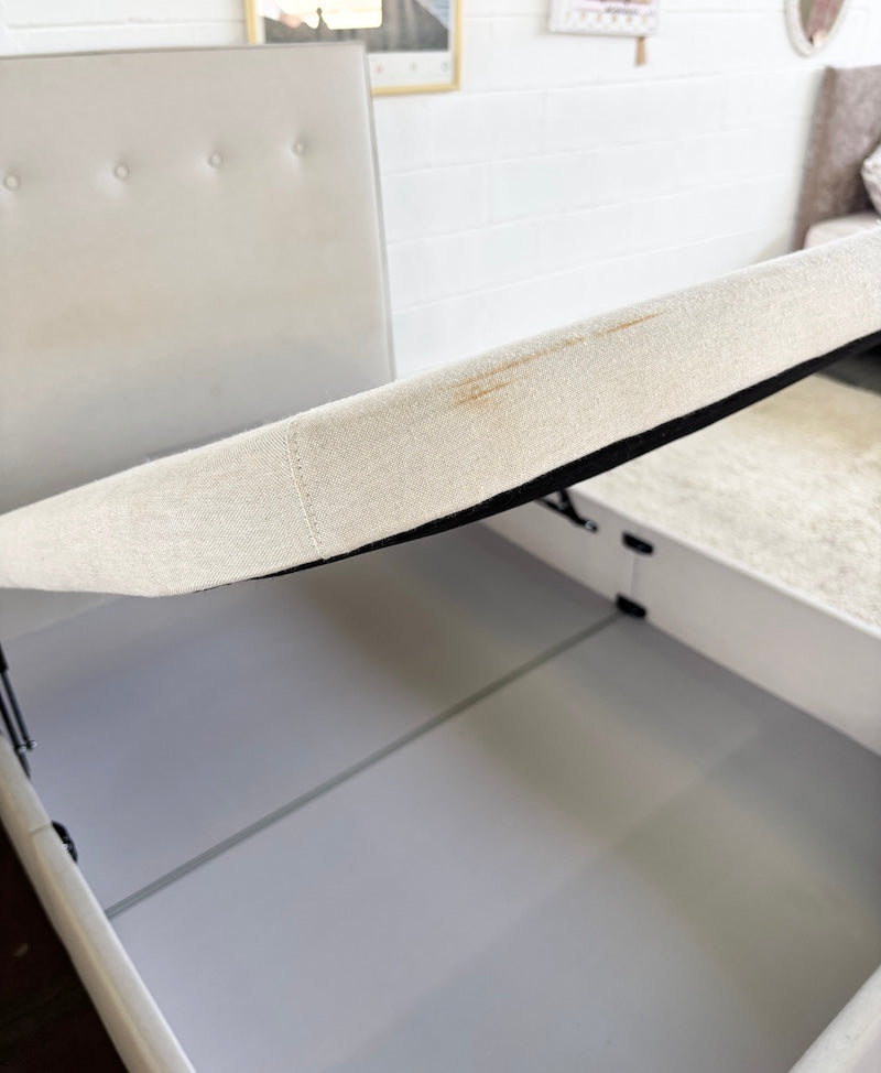 Double Bed