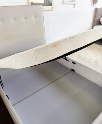 Double Bed