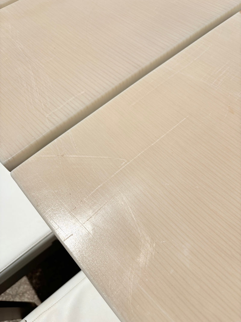Table & Chairs