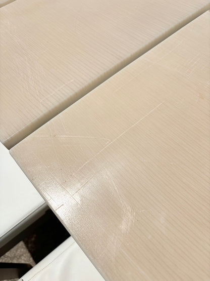 Table & Chairs