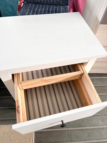 Mesa de cabeceira
