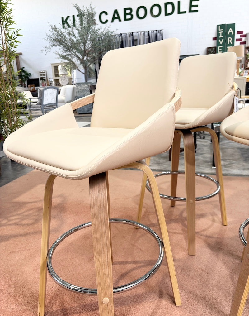 3 Bar Stools