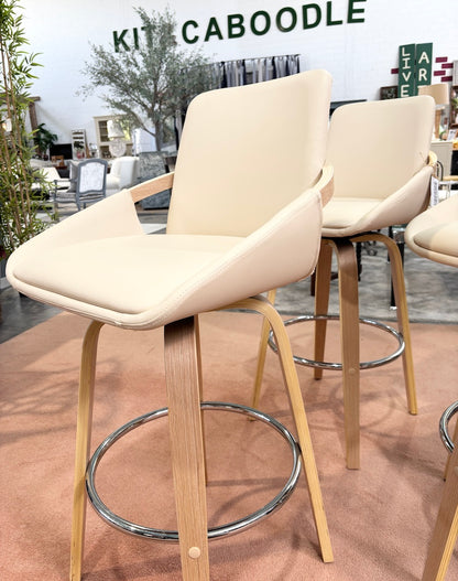 3 Bar Stools