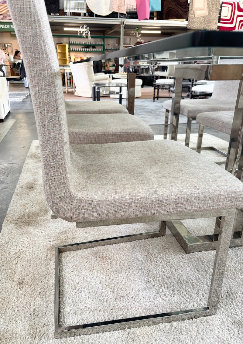 Table & Chairs