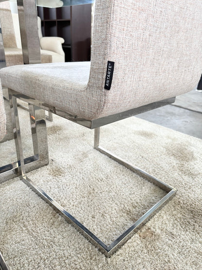Table & Chairs
