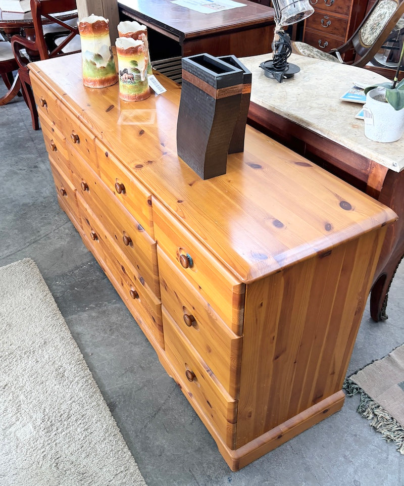Sideboard