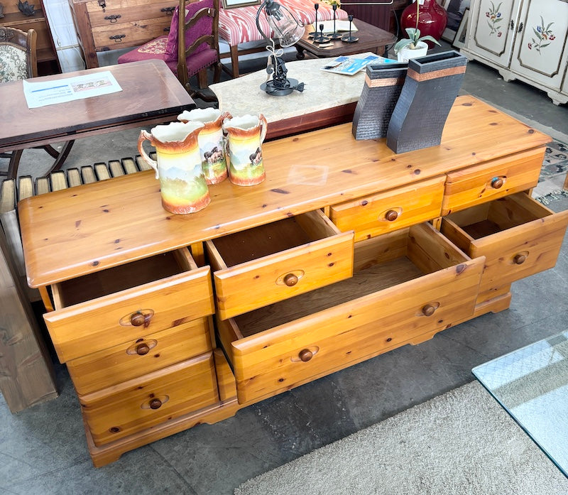 Sideboard
