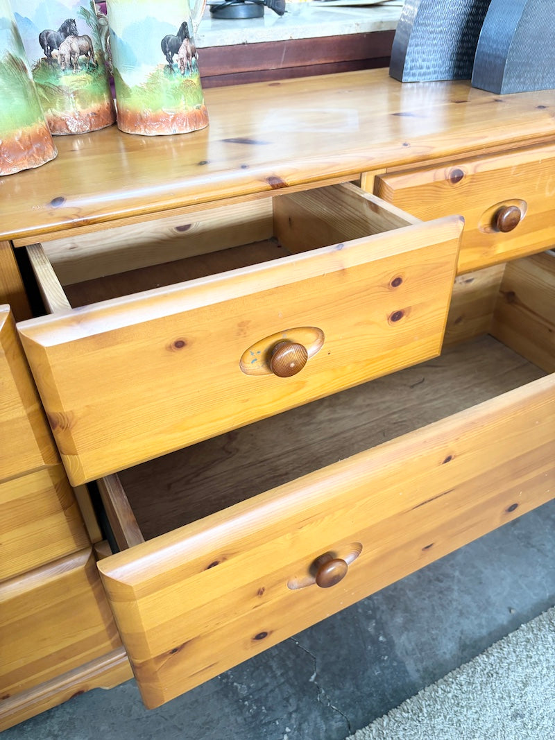Sideboard