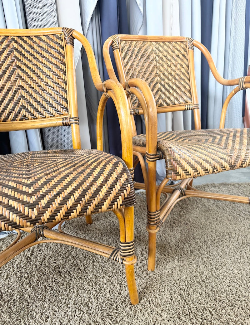 2 Chairs