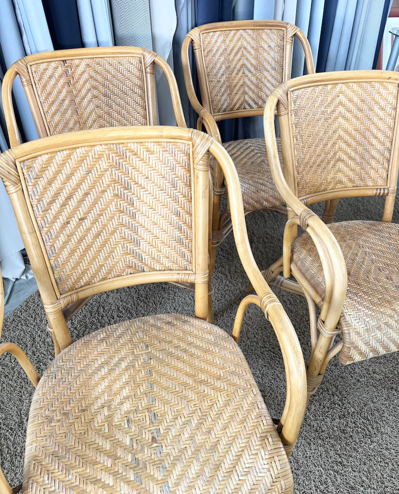 4 Chairs