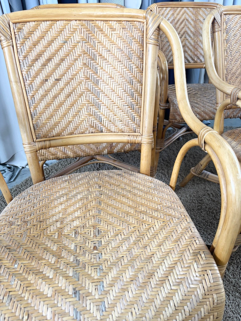 4 Chairs