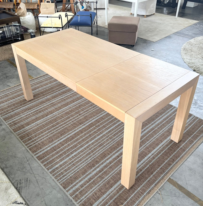 Extandable Table