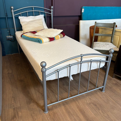 Cama de solteiro