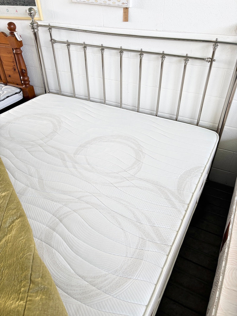 Double Bed
