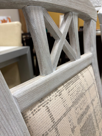 Table & Chairs
