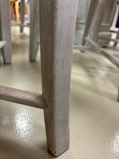Table & Chairs