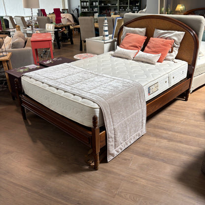 Double Bed