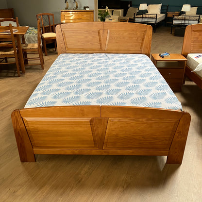 Double Bed