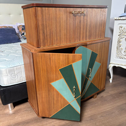 Mini Bar