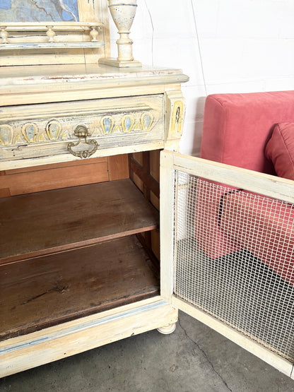 Dresser