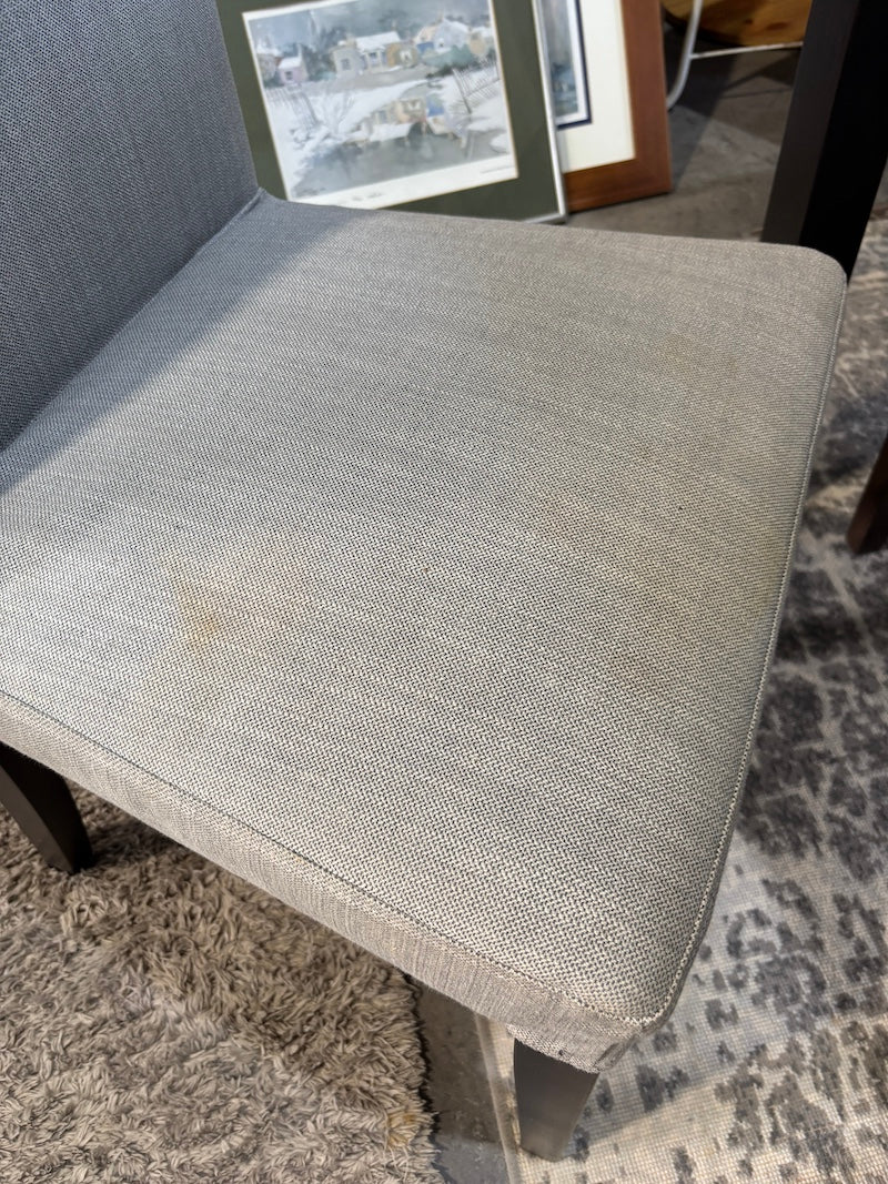 Table & Chairs