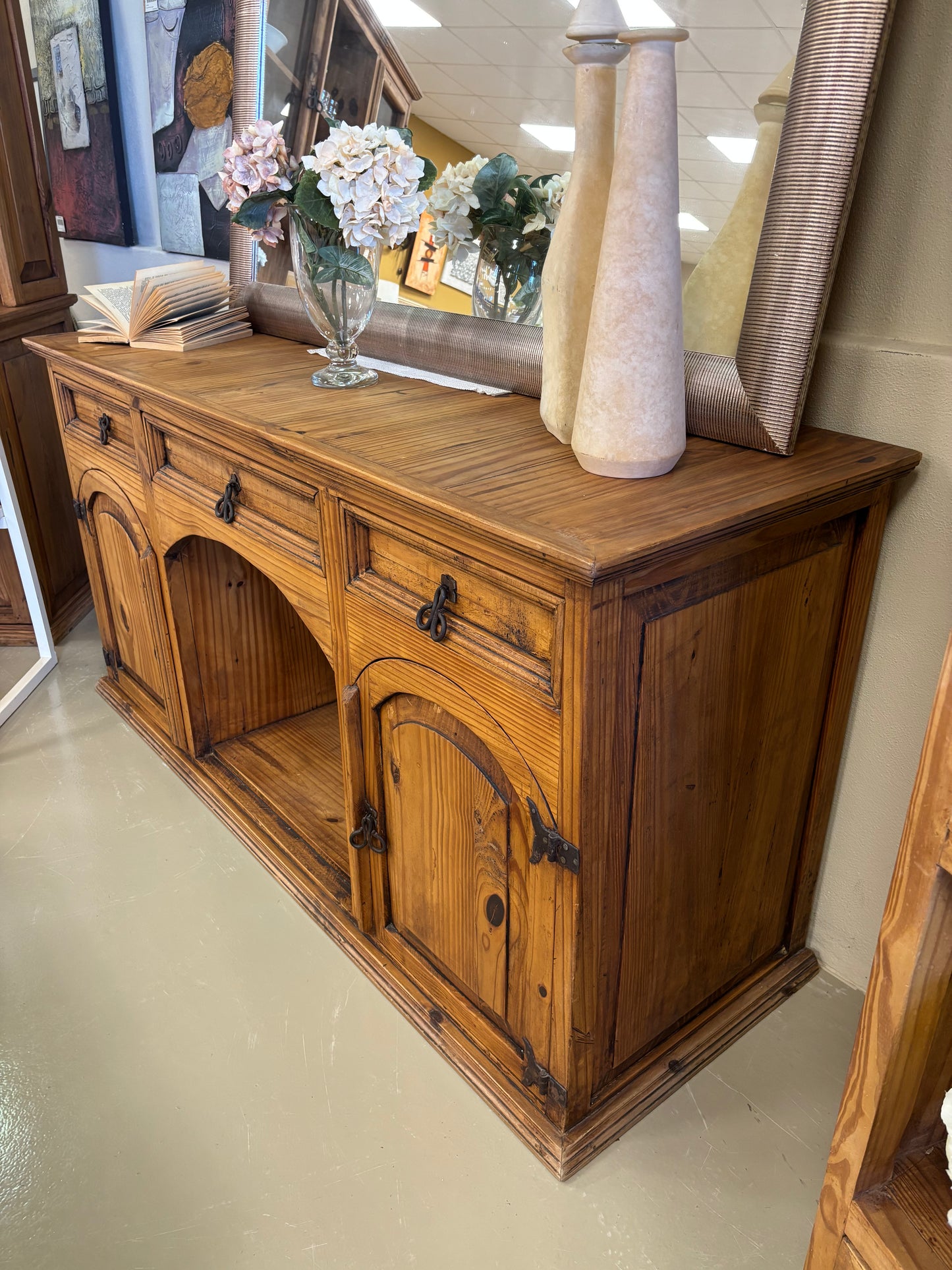 Sideboard