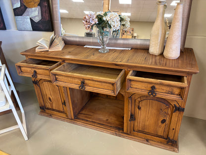 Sideboard