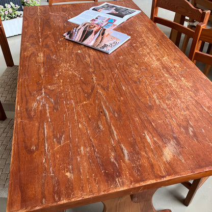 Table & Chairs