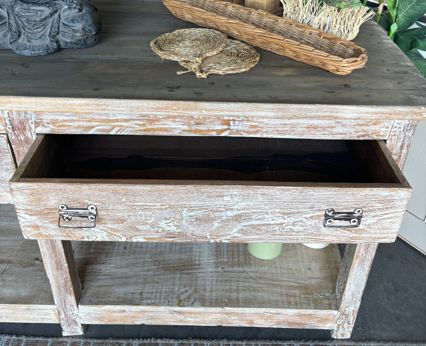 Sideboard