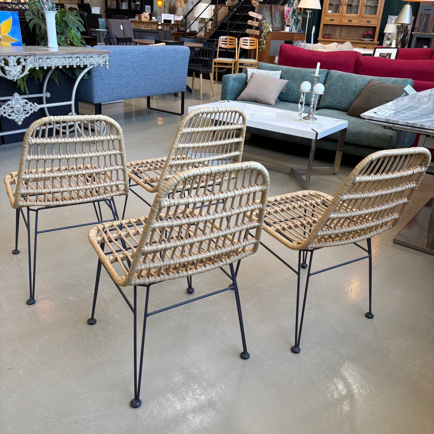x4 Chairs