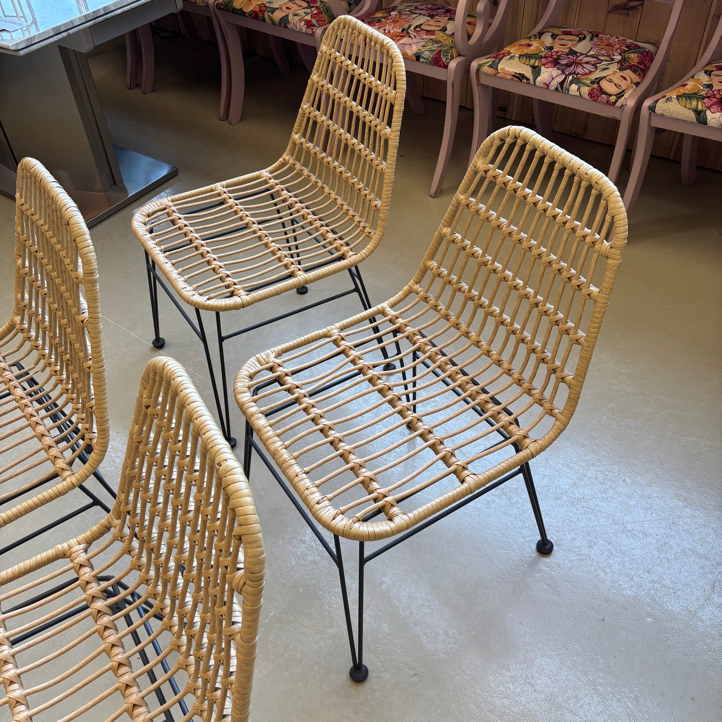 x4 Chairs