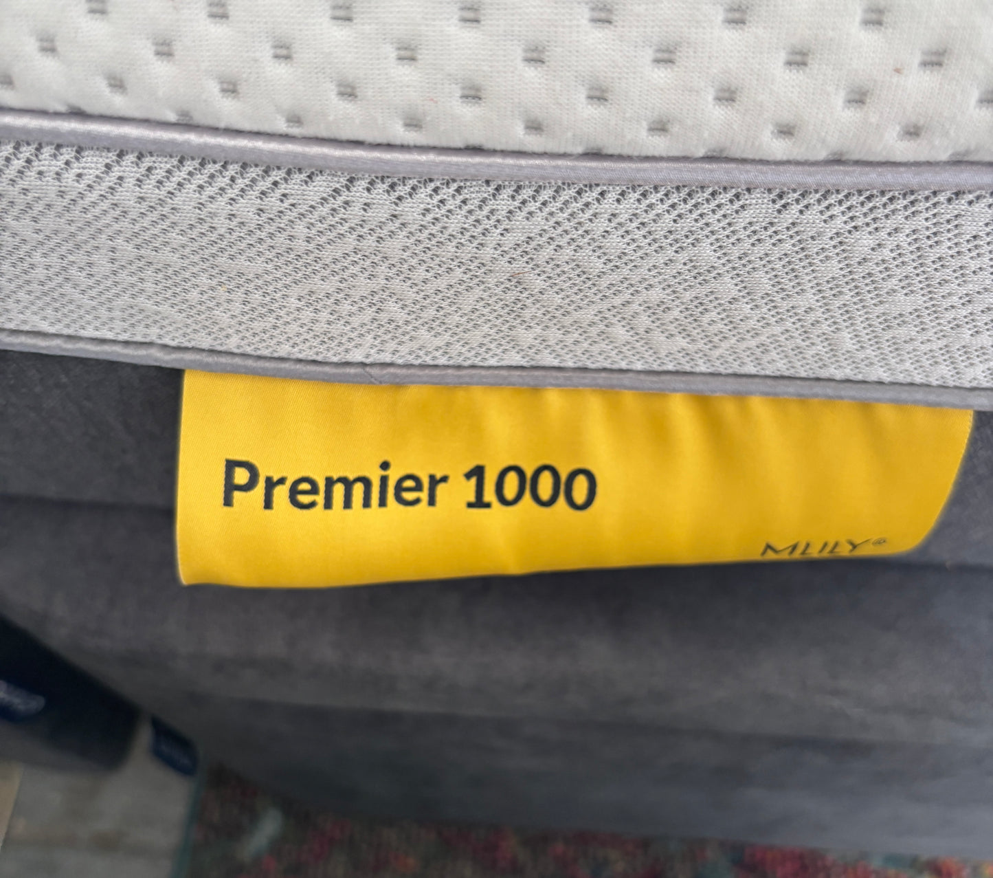 Cama com Armazenamento