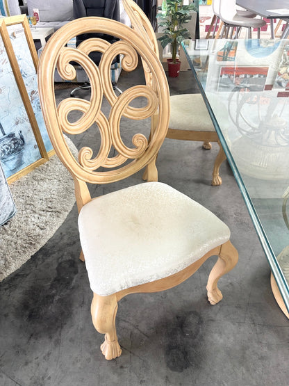 Table & Chairs