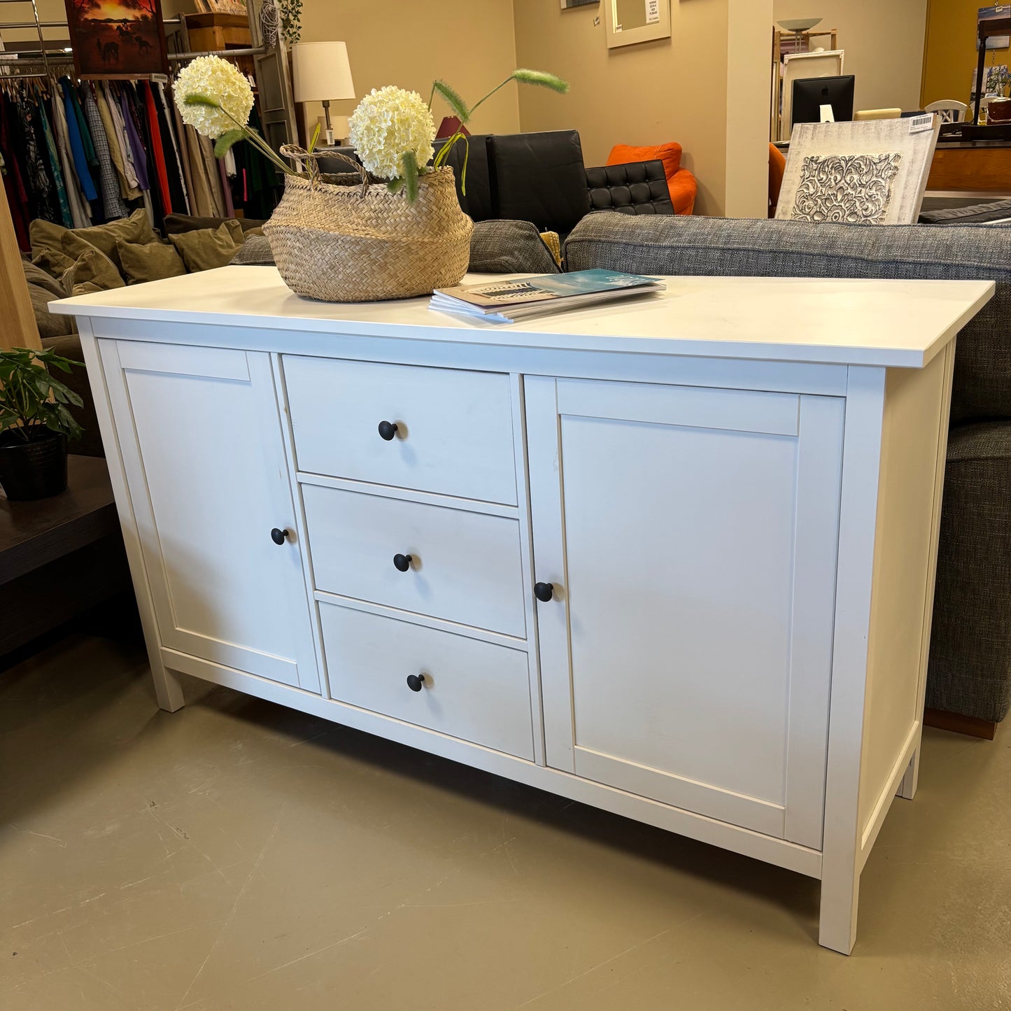 Sideboard