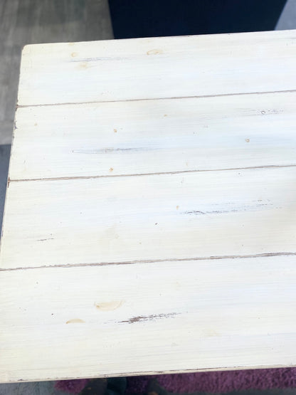 Pre-owned Dining Table