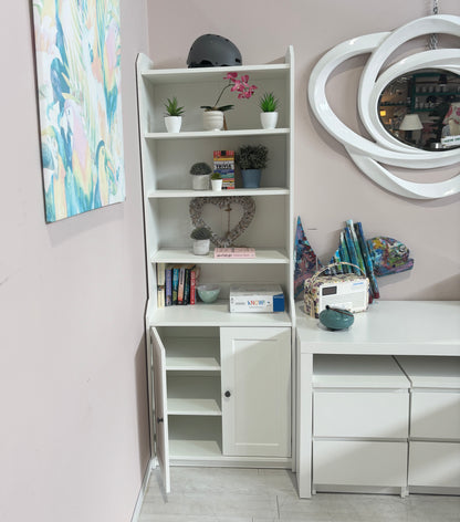 Bookshelf