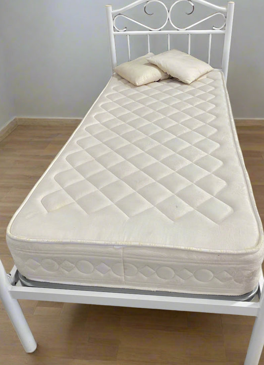  Cama de solteiro