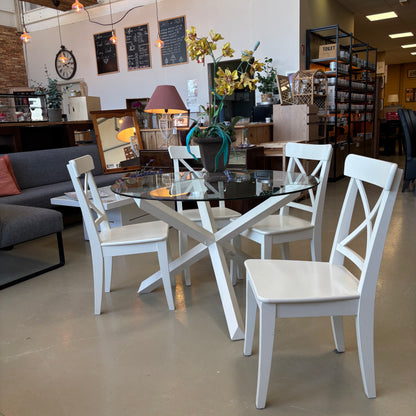 Table & Chairs