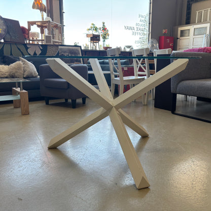Table & Chairs