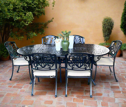 Table & Chairs