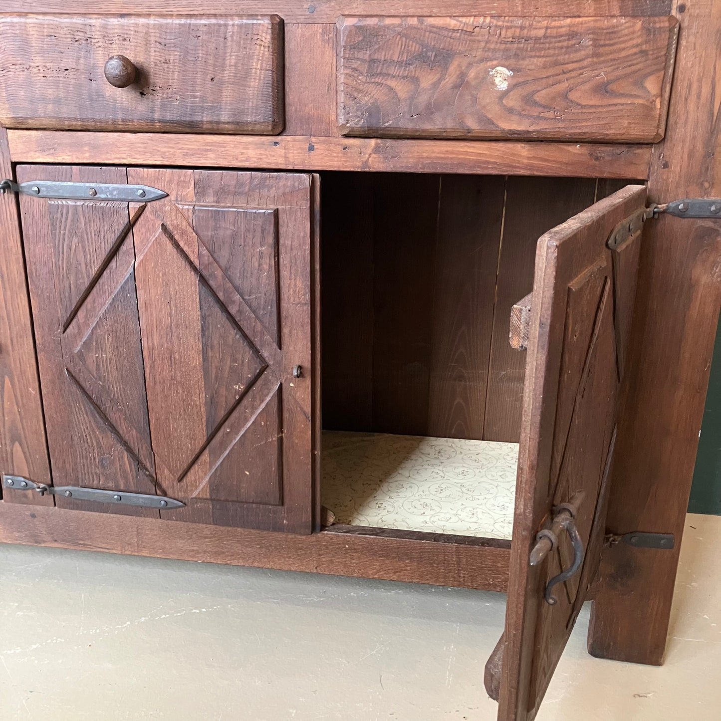Sideboard