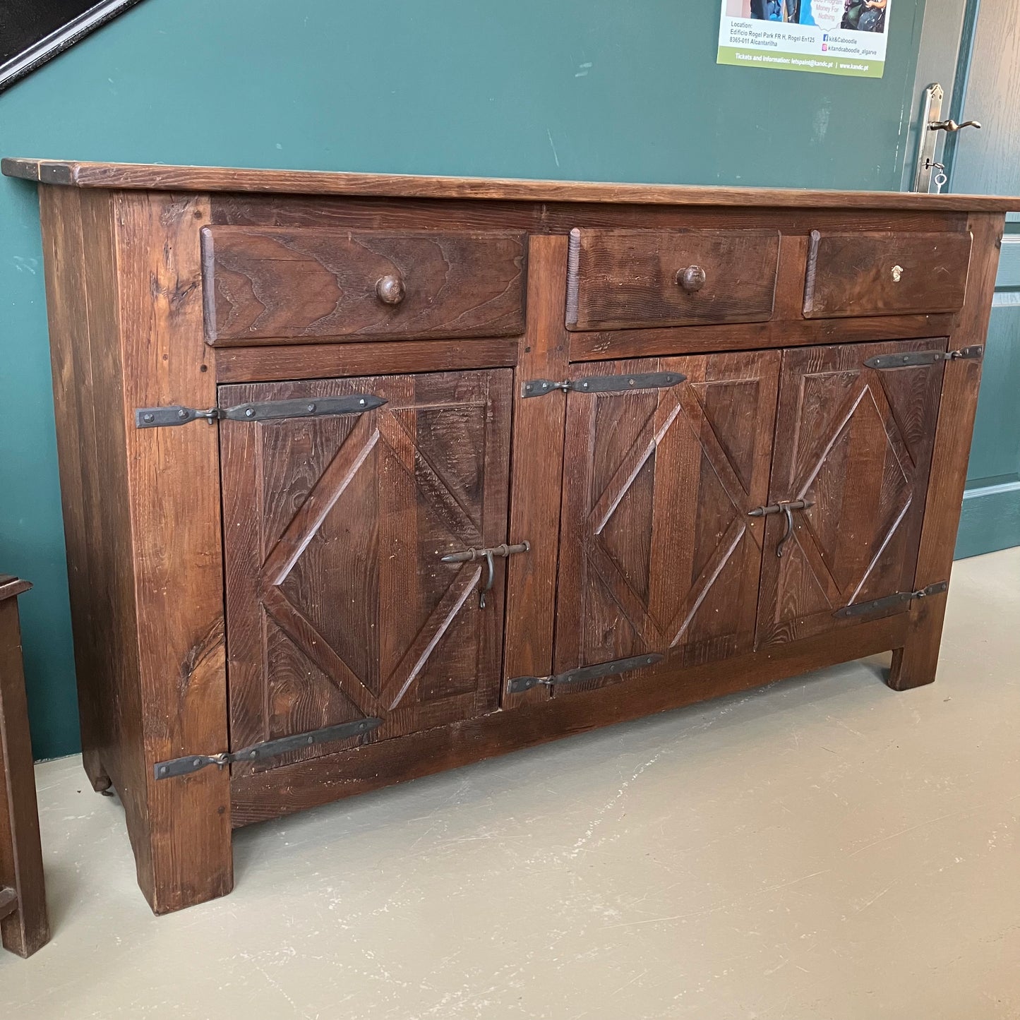Sideboard
