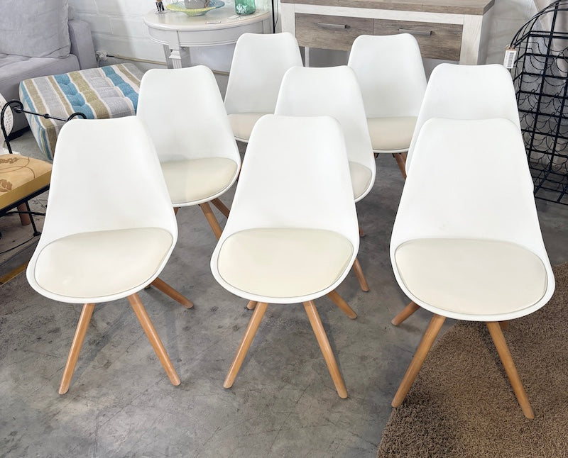 8 Chairs