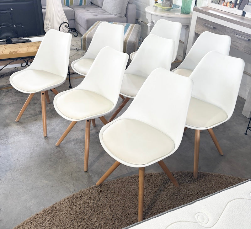 8 Chairs
