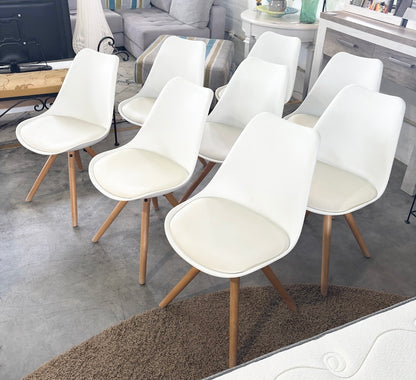 8 Chairs