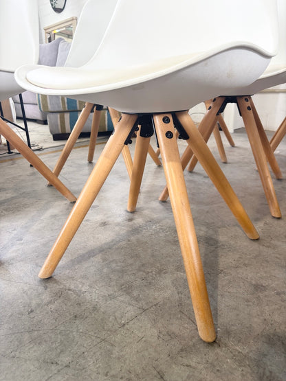 8 Chairs
