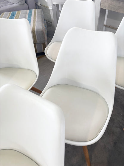 8 Chairs